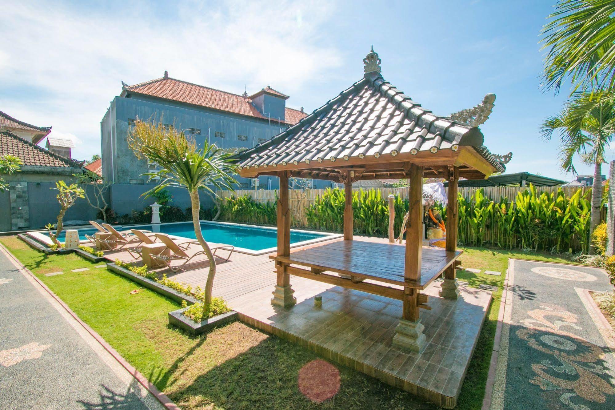 Srikandi Inn Kuta Selatan Esterno foto