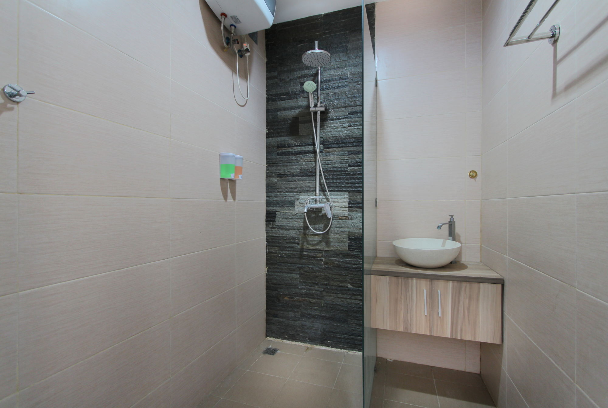 Srikandi Inn Kuta Selatan Esterno foto